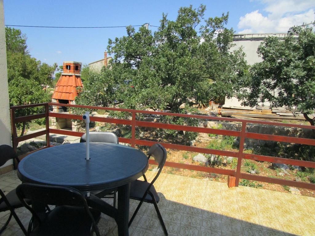Beachfront House Nada - Happy Rentals Karlobag Δωμάτιο φωτογραφία