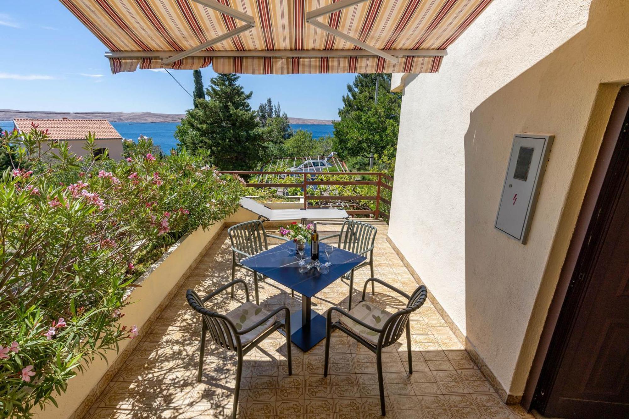 Beachfront House Nada - Happy Rentals Karlobag Εξωτερικό φωτογραφία