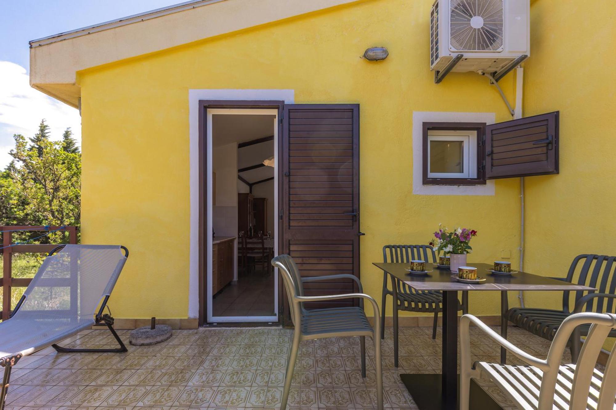Beachfront House Nada - Happy Rentals Karlobag Εξωτερικό φωτογραφία