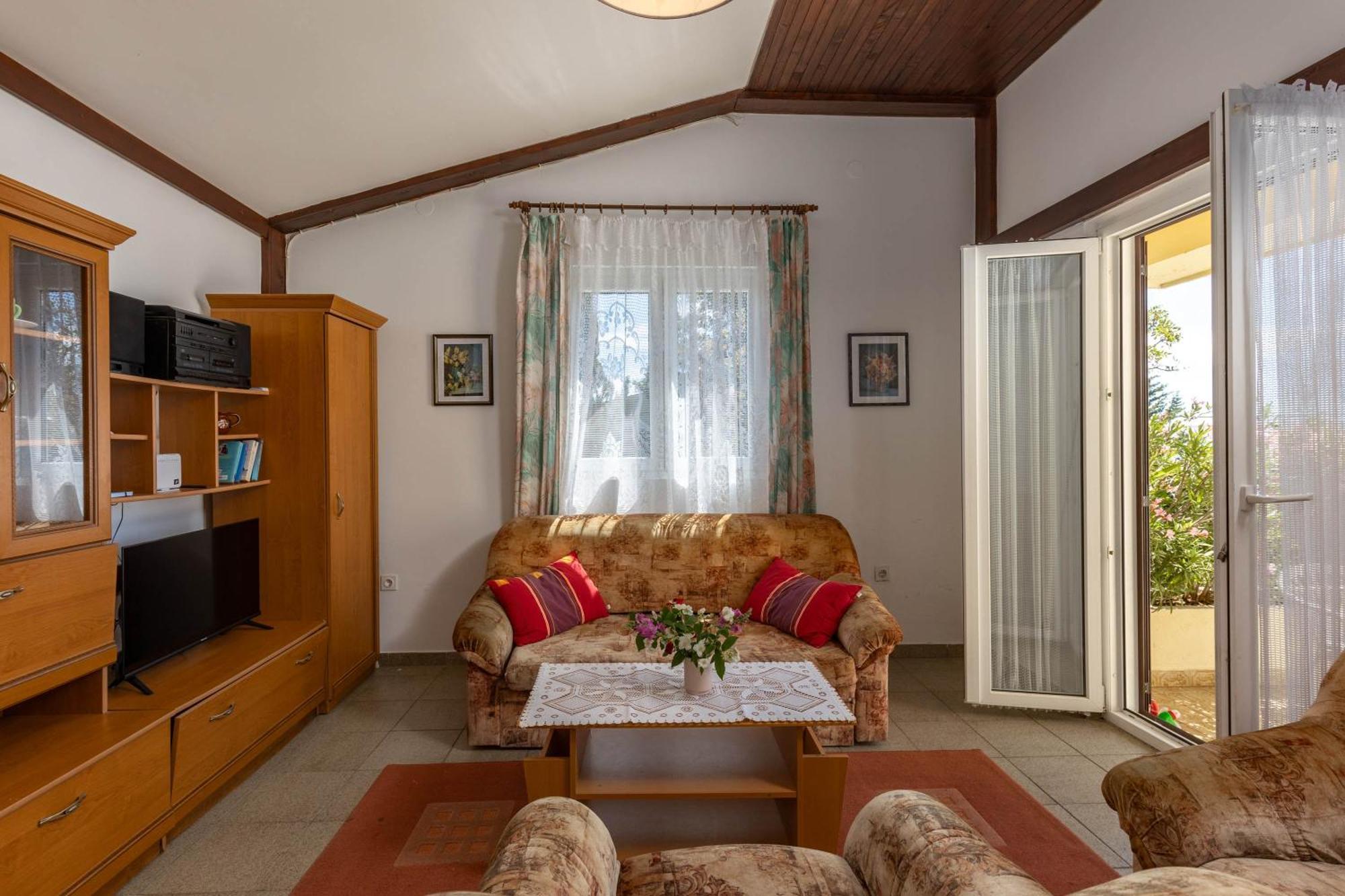 Beachfront House Nada - Happy Rentals Karlobag Εξωτερικό φωτογραφία