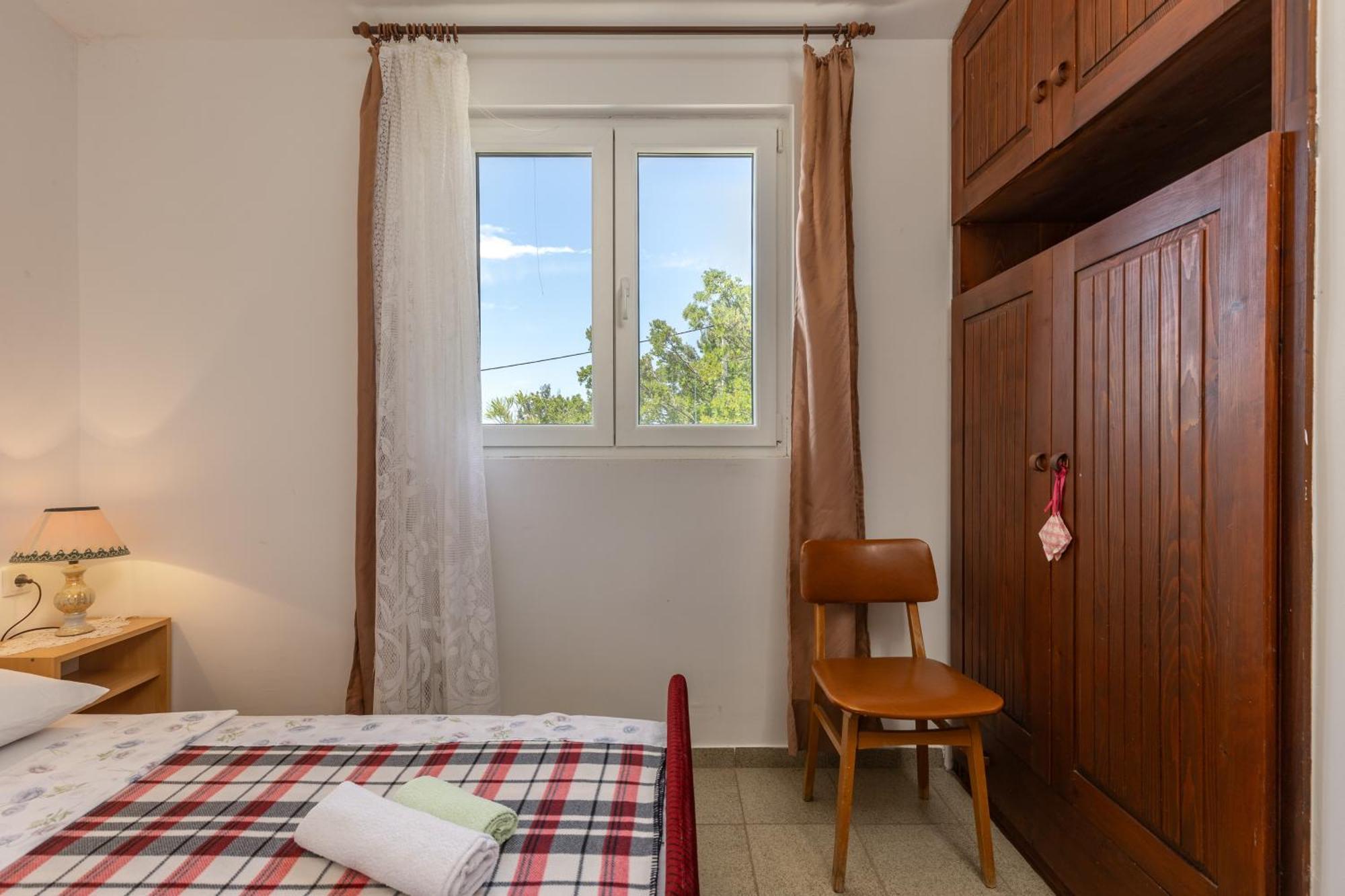 Beachfront House Nada - Happy Rentals Karlobag Εξωτερικό φωτογραφία