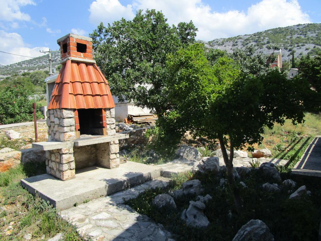 Beachfront House Nada - Happy Rentals Karlobag Δωμάτιο φωτογραφία